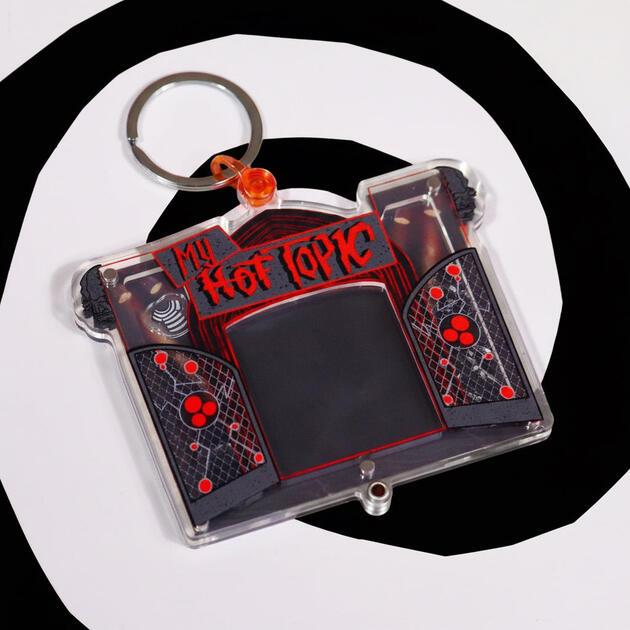 My Hot Topic Photo Shaker