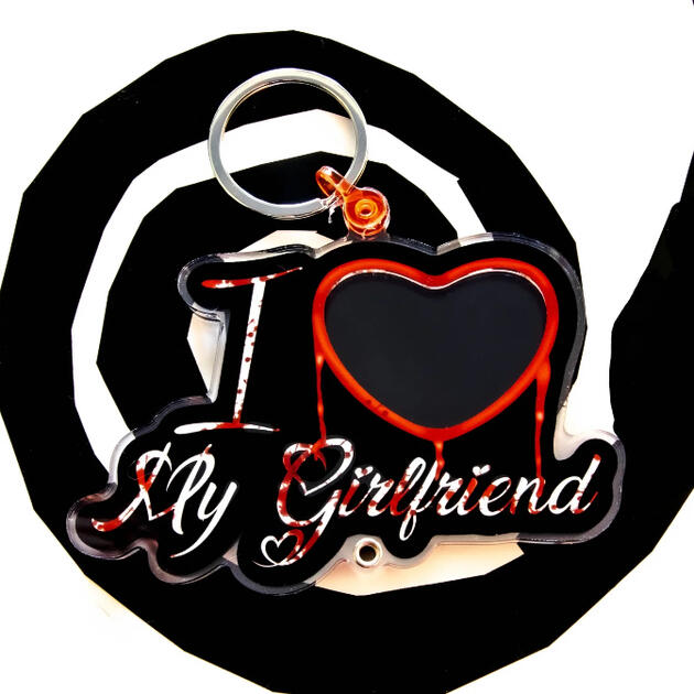 Blood Girlfriend Photo Shaker